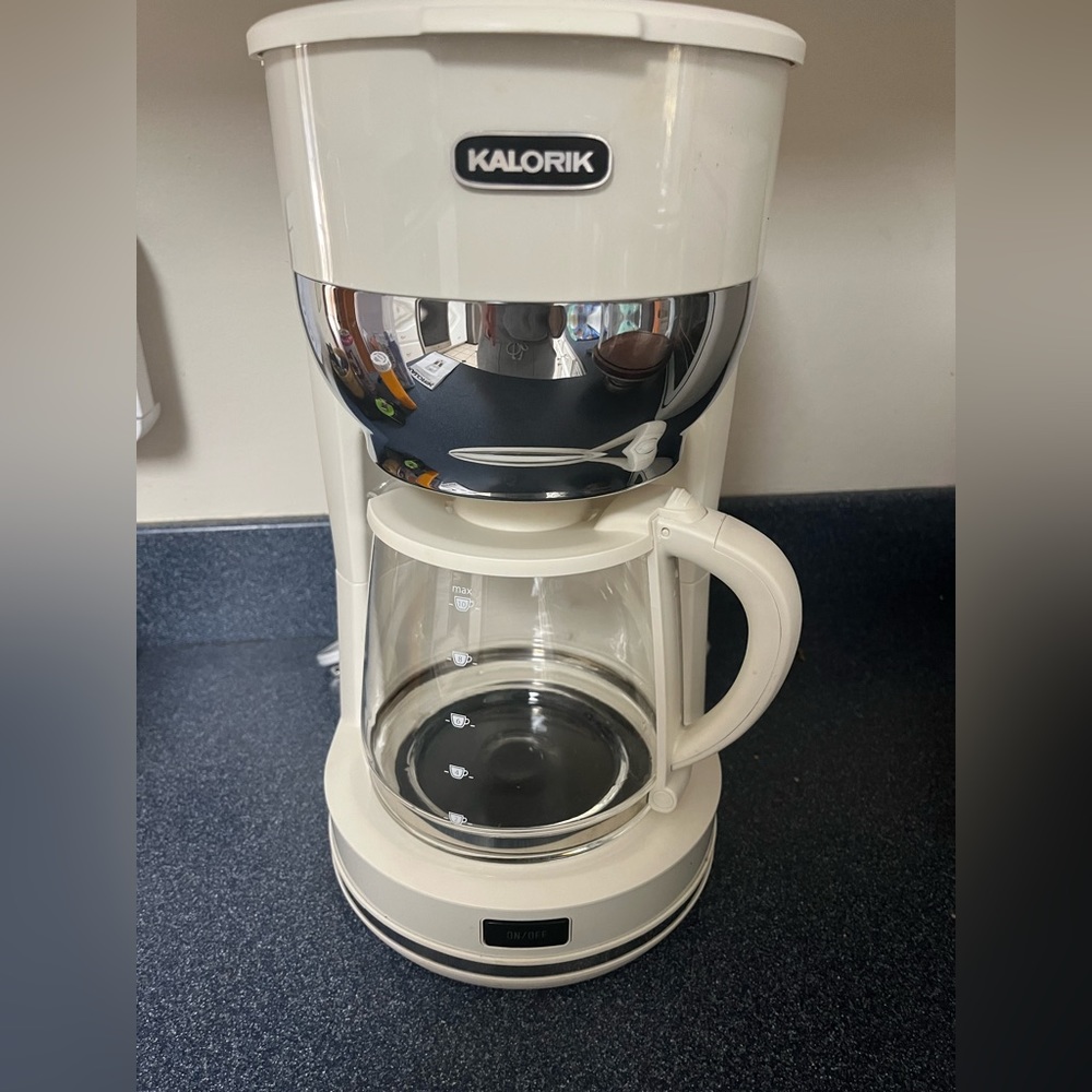 Coffee pot